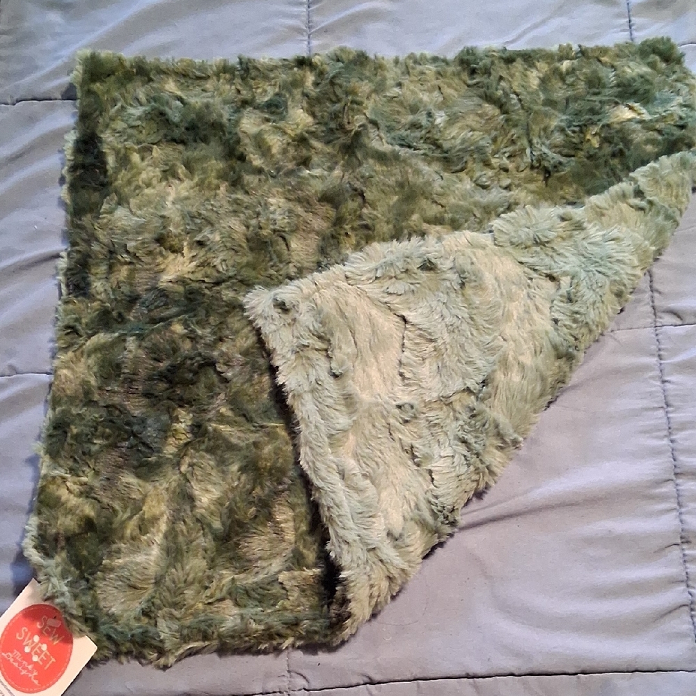 Minky Green Faux Fur Blanket
